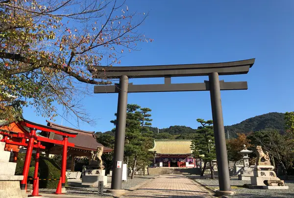 亀山神社