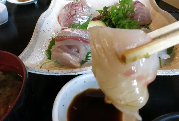 まるなか