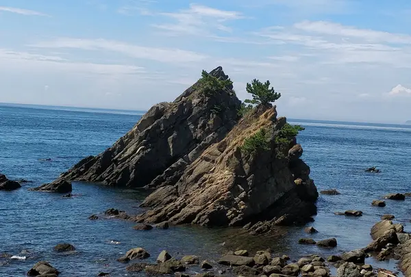 孝助松海岸