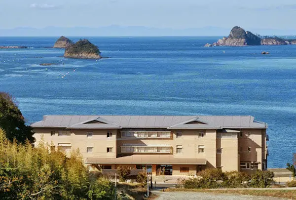 海里村上