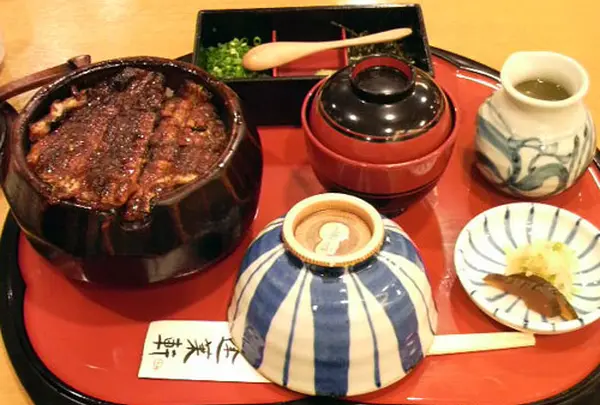 あつた蓬莱軒 松坂屋店