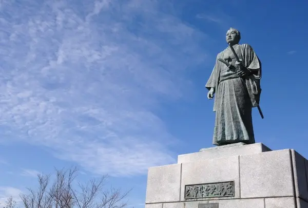 武智半平太像