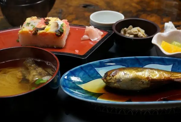 よしだ本店