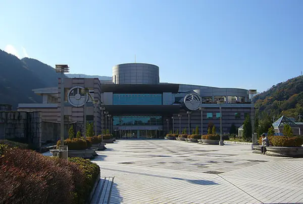 神奈川県立生命の星・地球博物館