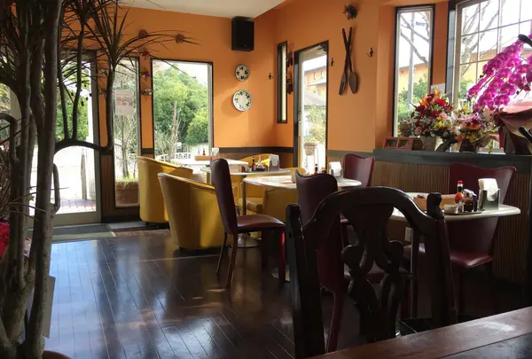 カフェレストラン ポッシュ