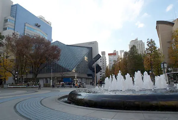 池袋西口公園