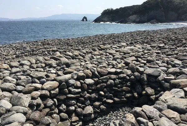 相島積石塚群