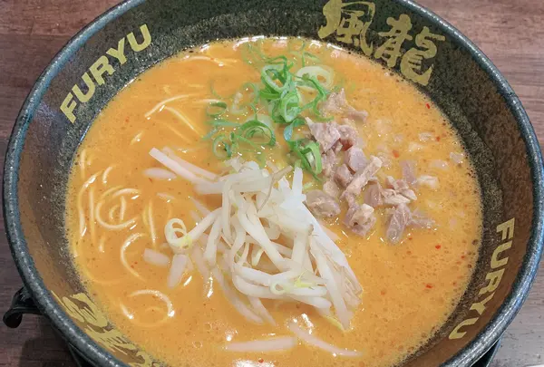 とんこつラーメン 博多風龍 池袋東口店