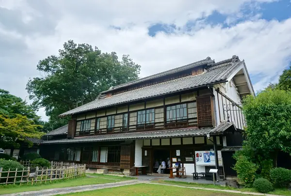 渋沢栄一生地(中の家)