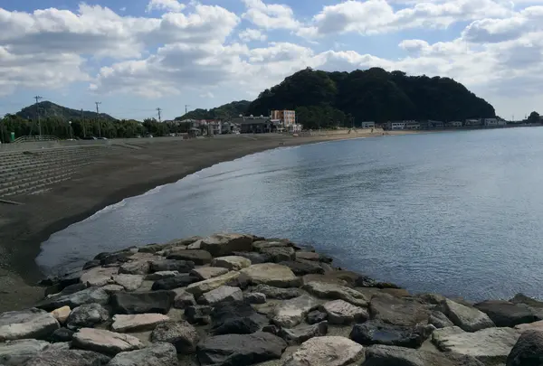 源頼朝上陸地の碑