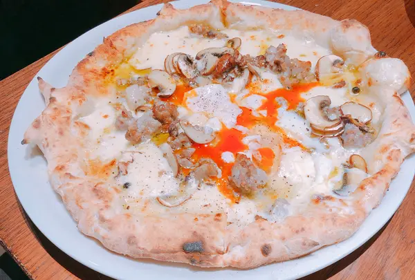 Pizzeria Il Suono Scorre 22（イル スオーノ スコッレ）の写真・動画_image_880836