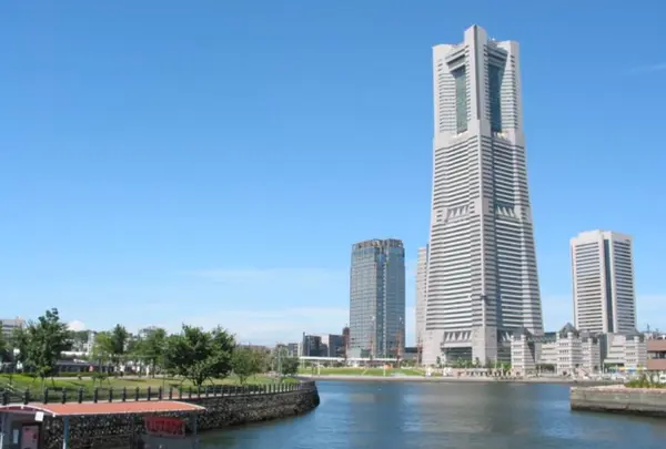 横浜ランドマークタワー