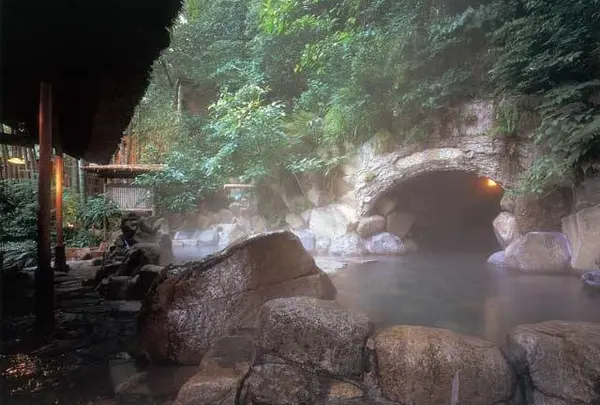 天山