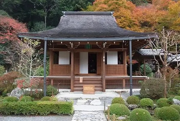 平家物語ゆかりのお寺「清香山 玉泉寺寂光院」