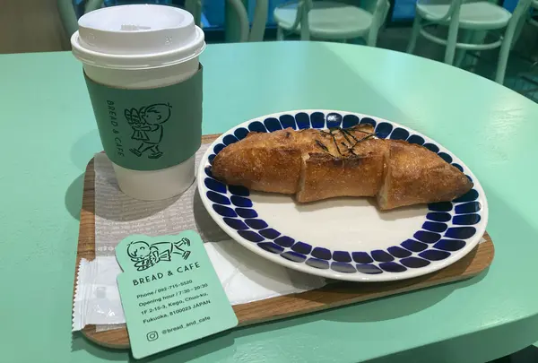 BREAD & CAFE