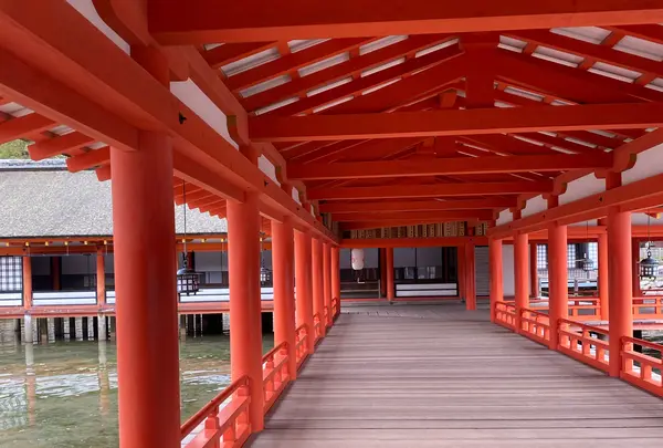 厳島神社
