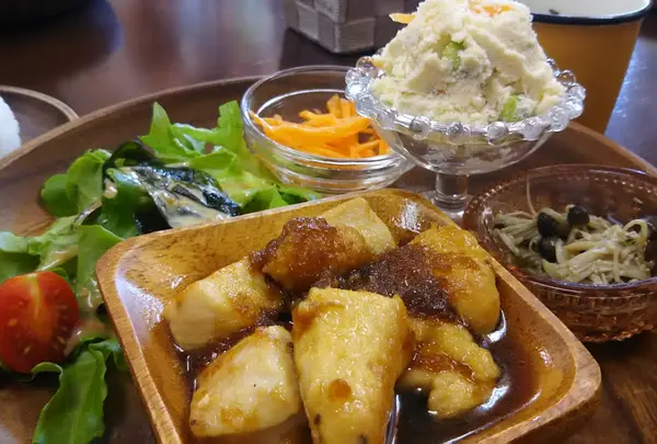 雑貨屋シャムス