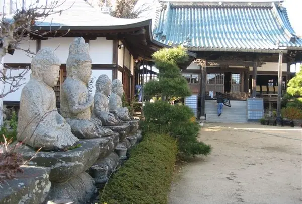 引摂寺（いんじょうじ）