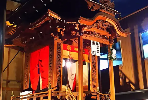 東町曳山蔵