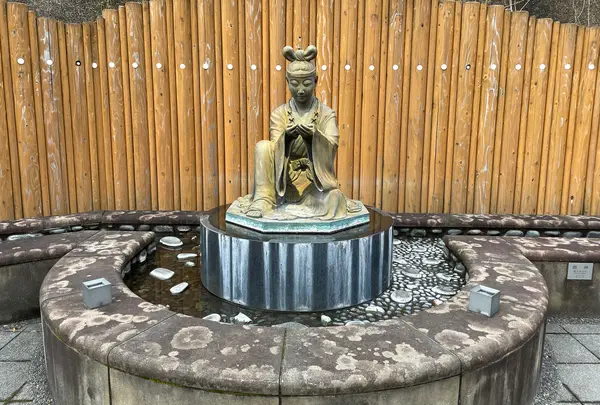 姫神広場