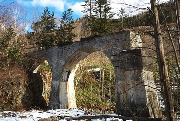 第四音更陸橋