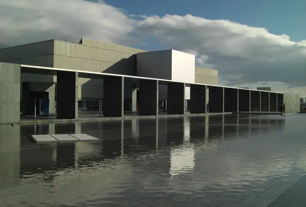 豊田市美術館