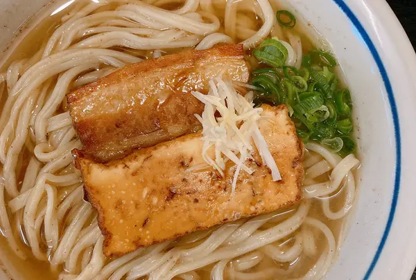 金月そば 国際通りむつみ食堂店