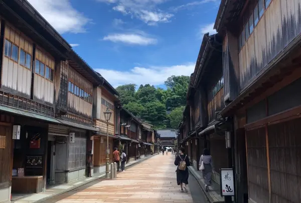 ひがし茶屋街