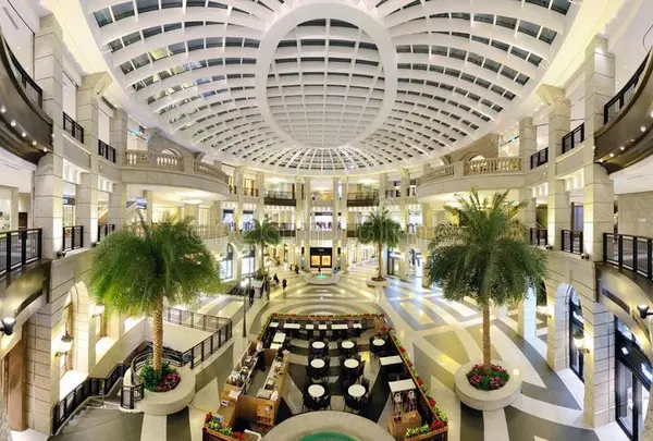 RedLine (Taipei 101 Mall )品牌專門店