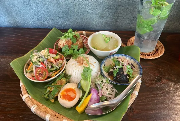 カフェ&バー メリメロ