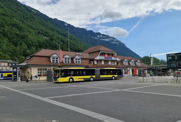 インターラーケン・オスト (Interlaken Ost)