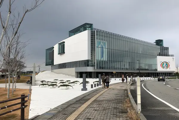 富山県美術館
