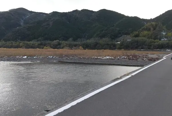 佐田沈下橋