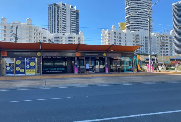 ブロードビーチノース駅Broadbeach North station