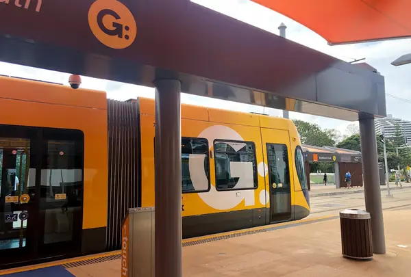 ブロードビーチサウス駅Broadbeach South station