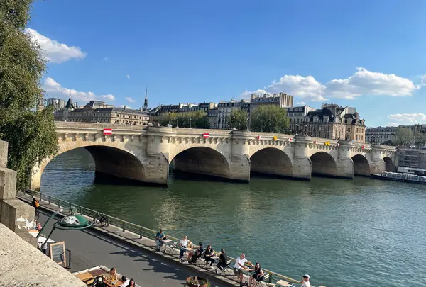 ポン・ヌフ(Pont Neuf)