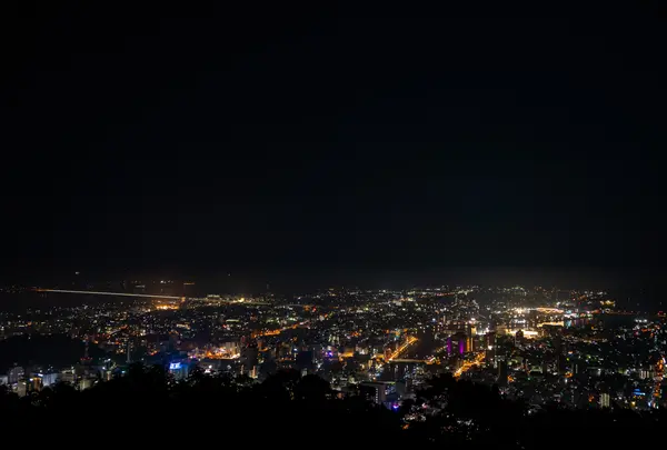 眉山
