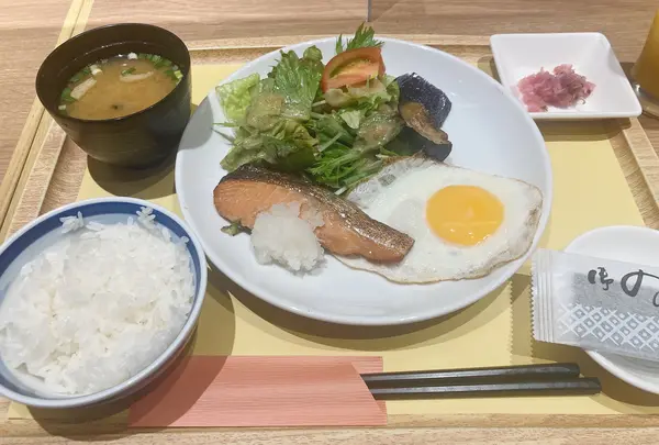 ロイヤルホスト 天神西通り店
