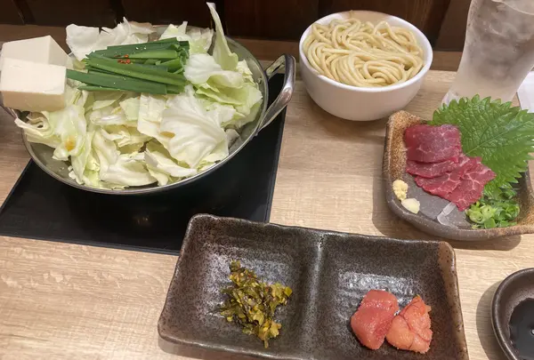 博多もつ鍋おおやま カウンターＫＩＴＴＥ博多店