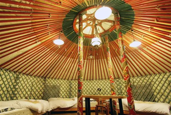 直島ふるさと海の家 つつじ荘