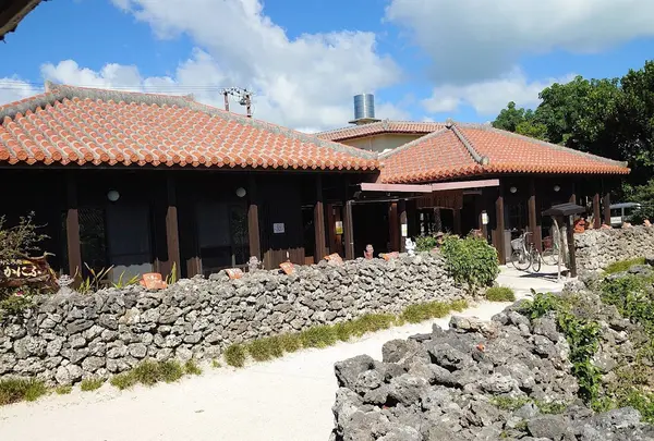 (有)竹富観光センター