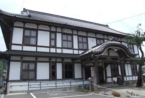 中野陣屋・県庁記念館