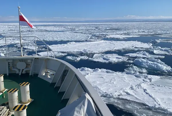 流氷観光砕氷船おーろら