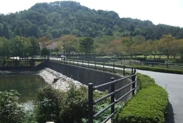 鏡山公園