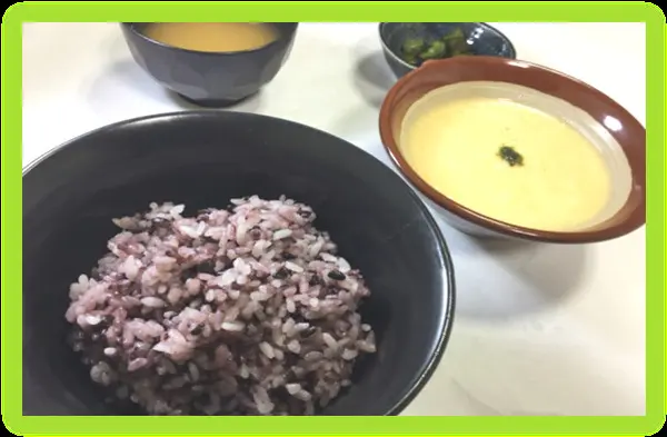 紫黒米とろろかけごはん!