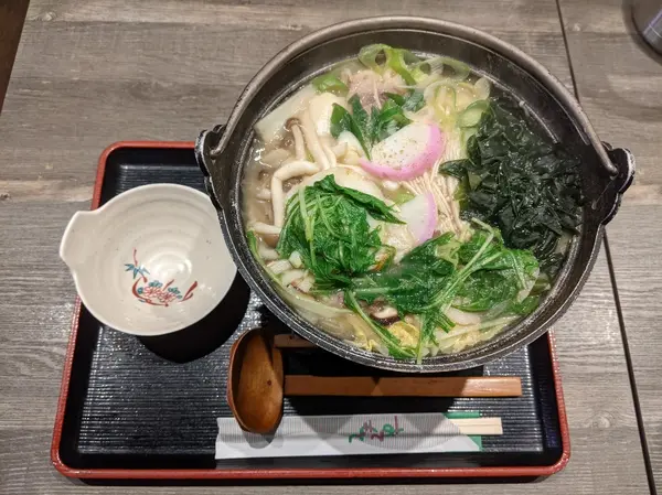 名物 一人鍋 しし鍋味噌煮込みうどん