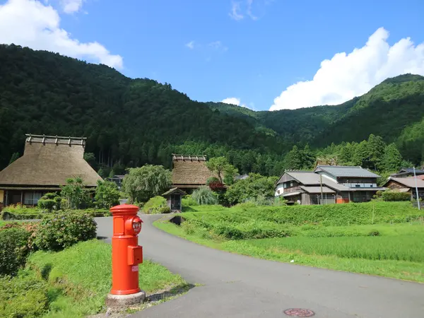かやぶきの里のシンボル!