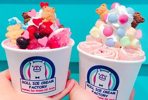 ロール アイス クリーム ファクトリー(ROLL ICE CREAM FACTORY)