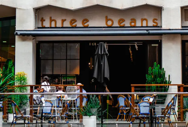 スリービーンズ　　　　　　Three Beans Eagle Street
