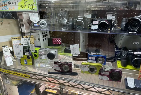 山本無線（株） Ｅ・ＢＯＸ店